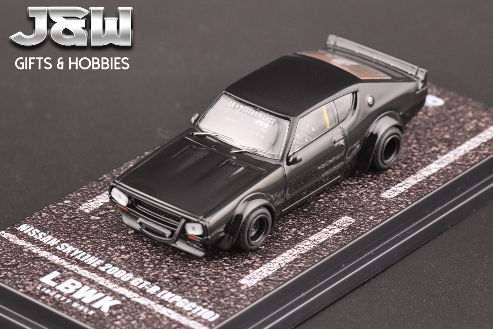 Inno64 LB Works Nissan 2000 GT-R KPGC110 Kenmeri Black 1/64