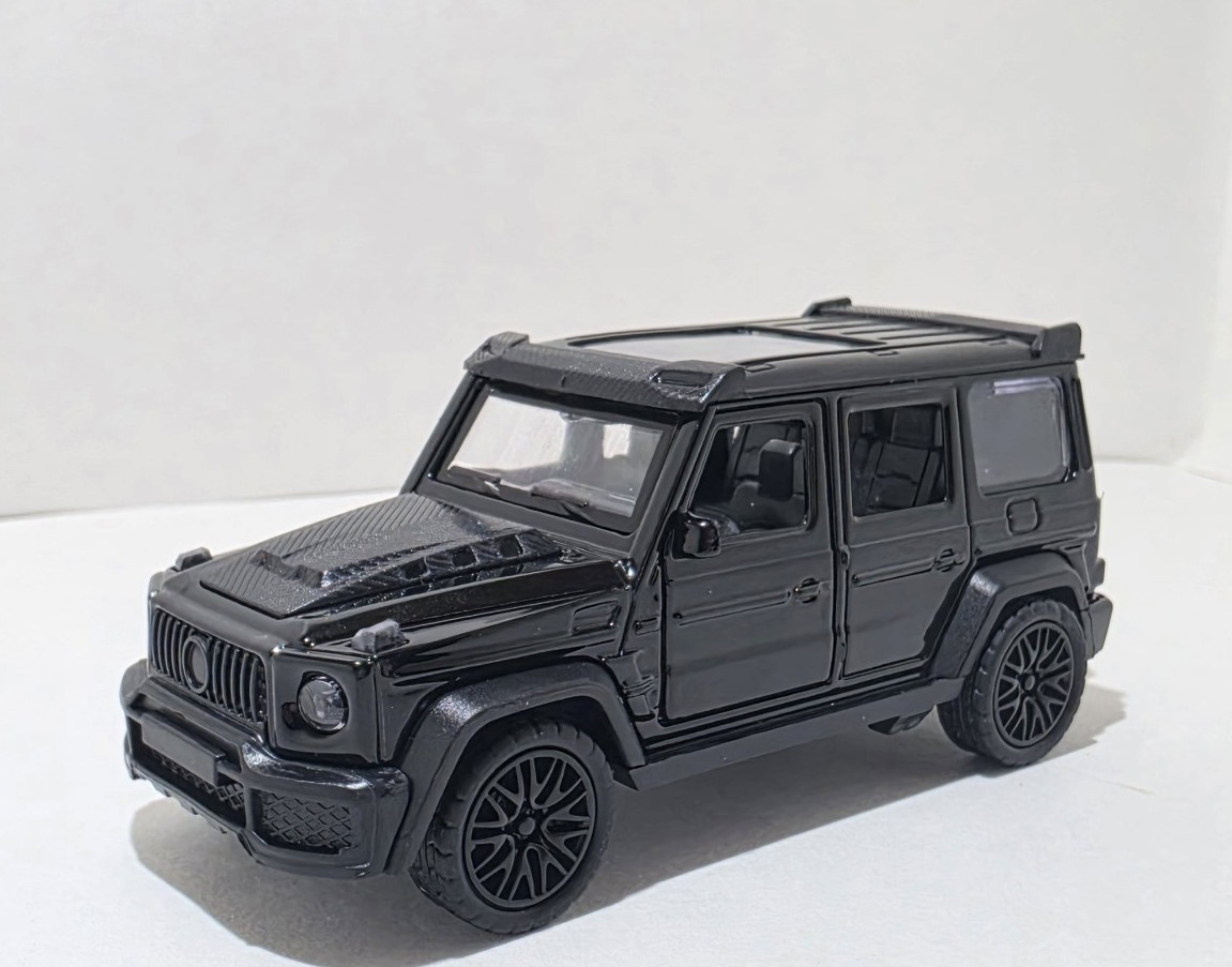 Mercedes-Benz G-Class Black Diecast SUV Model Car Opening Doors 1:36 Scale