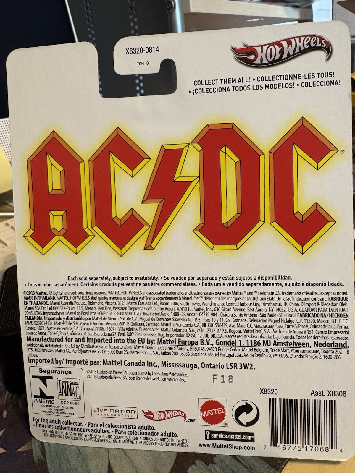 Hot Wheels Premium Pop Culture AC/DC Convoy Custom Ships In A Protector