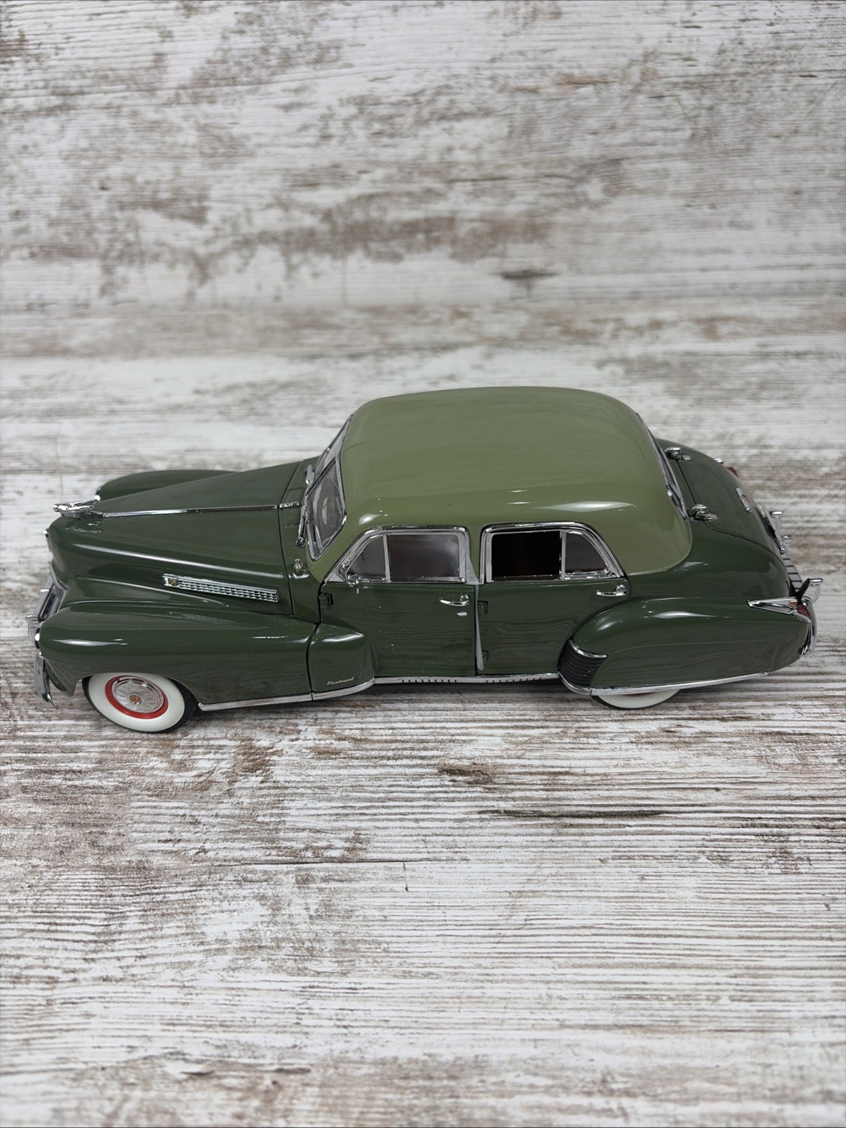 Danbury Mint 1941 Cadillac Fleetwood Series Sixties Special Ultra Rare