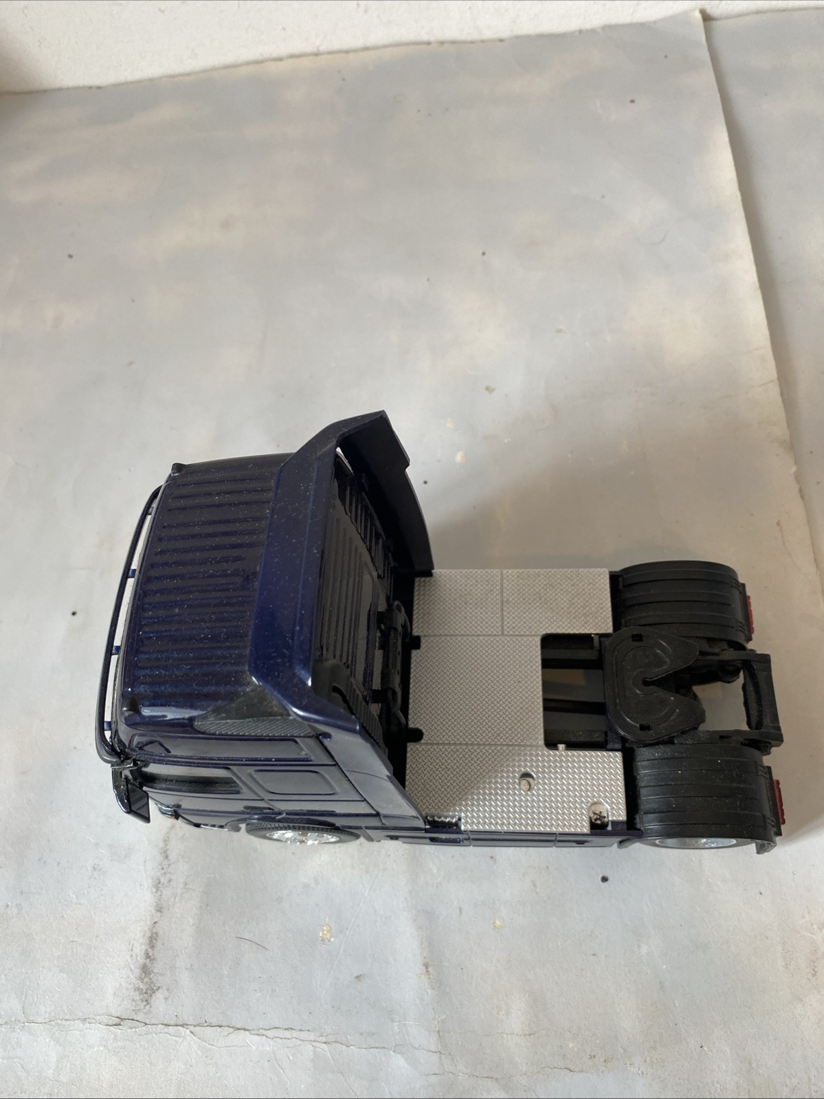 Welly 1/32 Volvo FH12 Tractor Unit