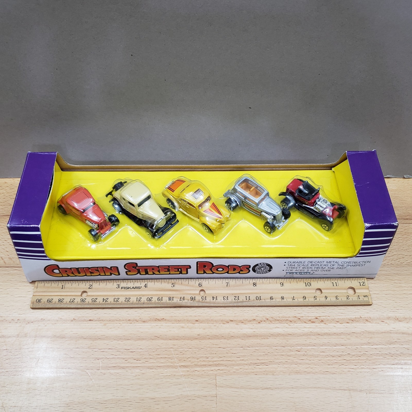 Ertl Ford Cruisin Street Rods 5-Car Set Diecast 1:64