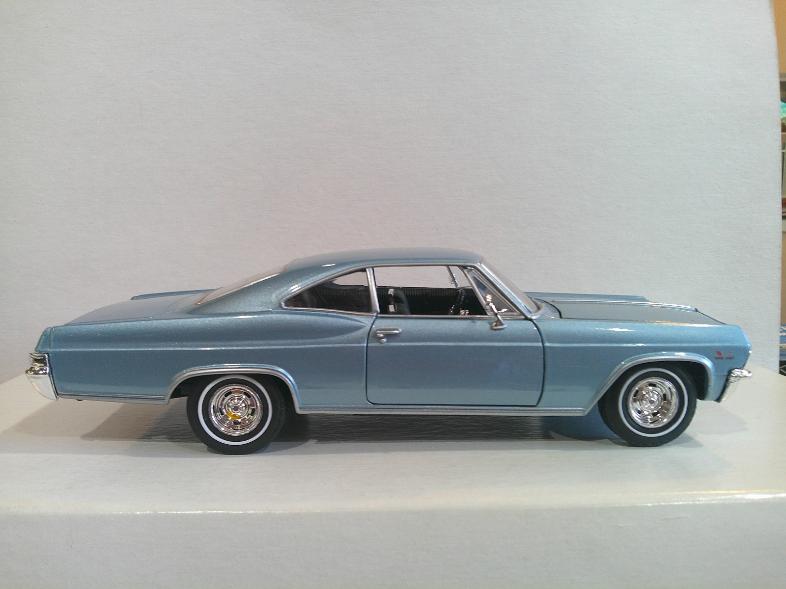 WELLY 1965 Chevrolet Impala SS 396 About 1/25 Scale Metallic Light Blue VG