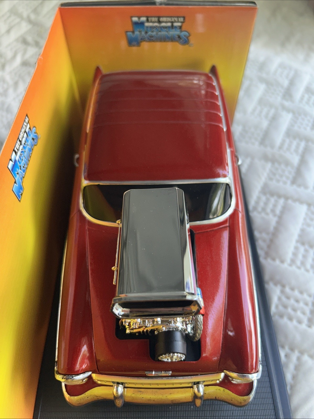 Muscle Machines 1955 ’55 Chevy Nomad Wagon Red Diecast Hot Rod Car 1:18 Scale