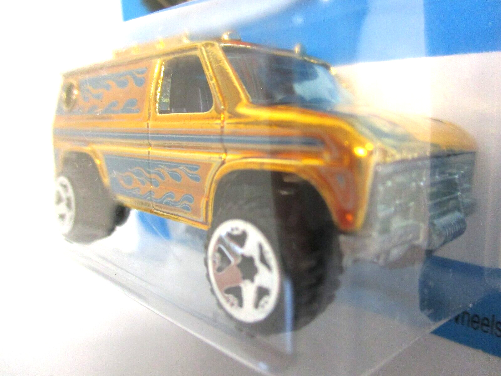 HOT WHEELS – SUPER CHROMES – BAJA BREAKER LIFTED 4X4 FORD VAN (GOLD) – 1/64