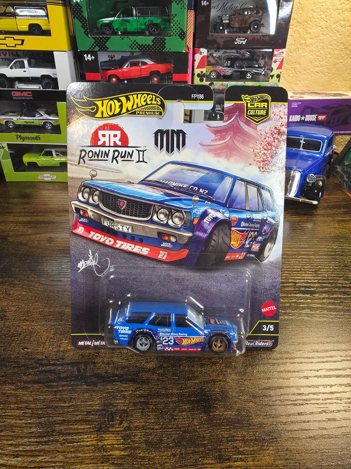 Hot Wheels Mad Mike Mazda RX-3 Wagon Ronin Run 2 FPY86-961 M 1/64