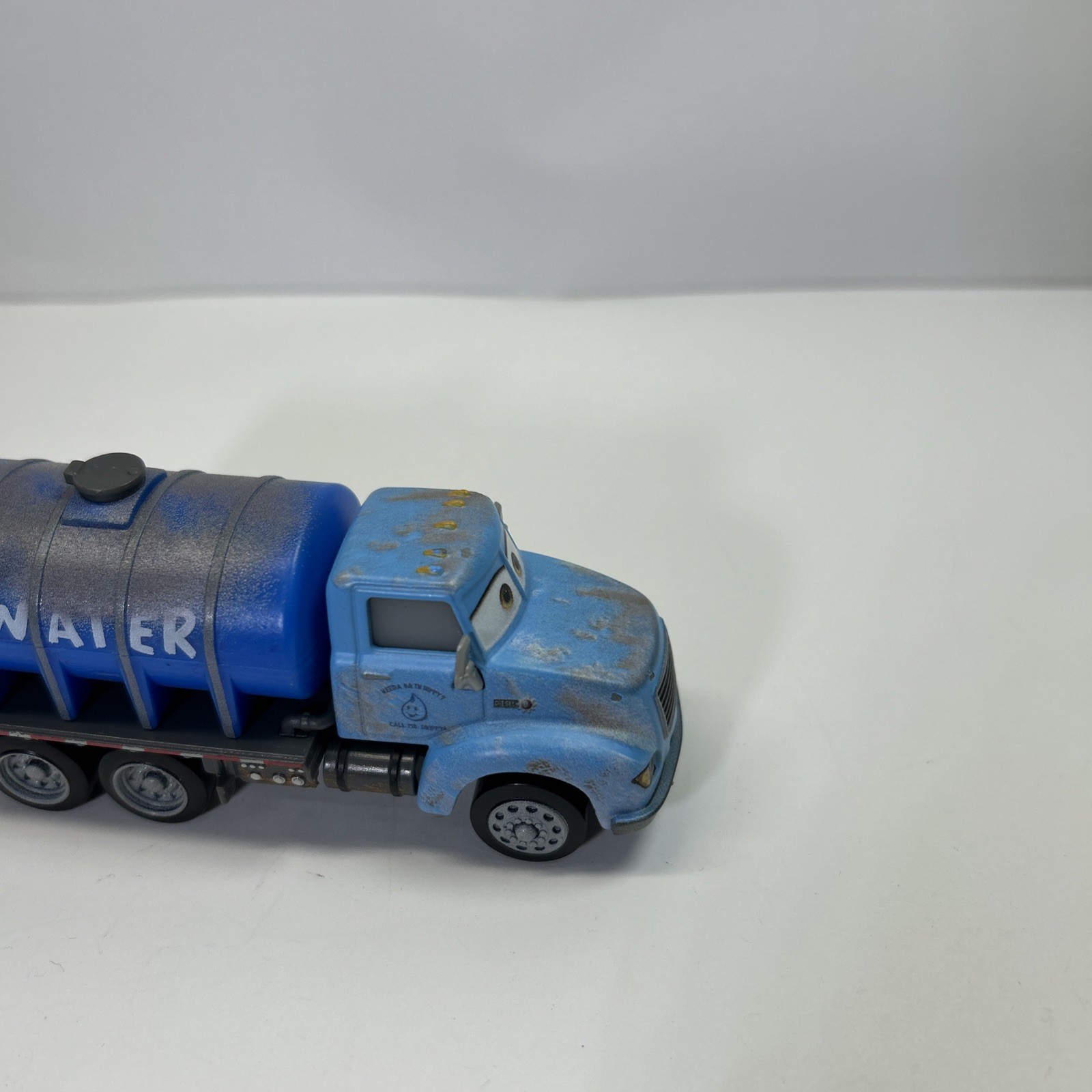 Disney Pixar Cars Deluxe Mr Drippy Water Tanker Truck Diecast DVB23 RARE!