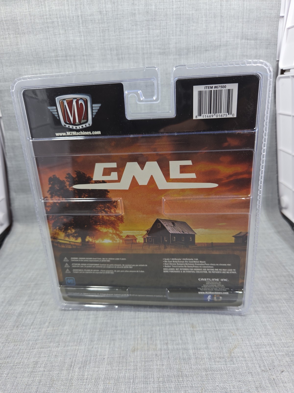 M2 Auto Figs Diorama 1979 GMC Sierra Classic 15 Heavy Half R01 24-04 New