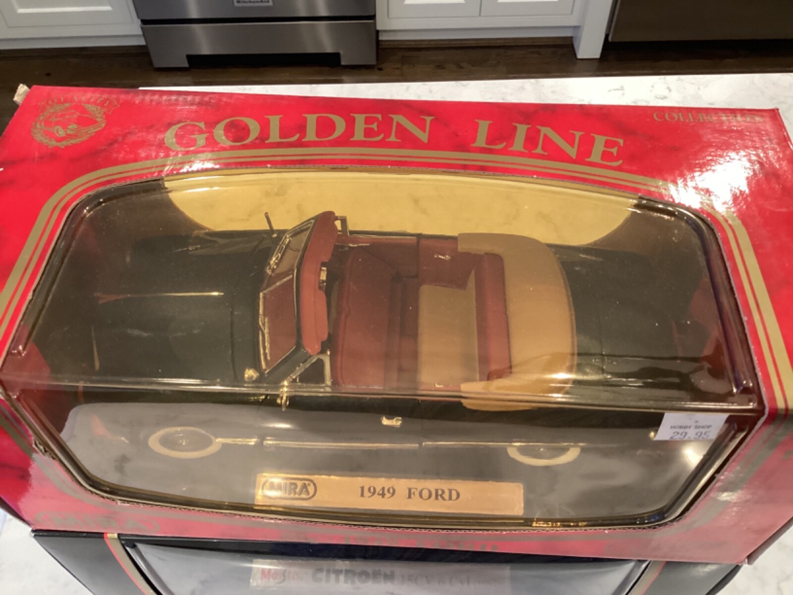 1/18 Mira Golden Line Collection 1949 Ford Convertible