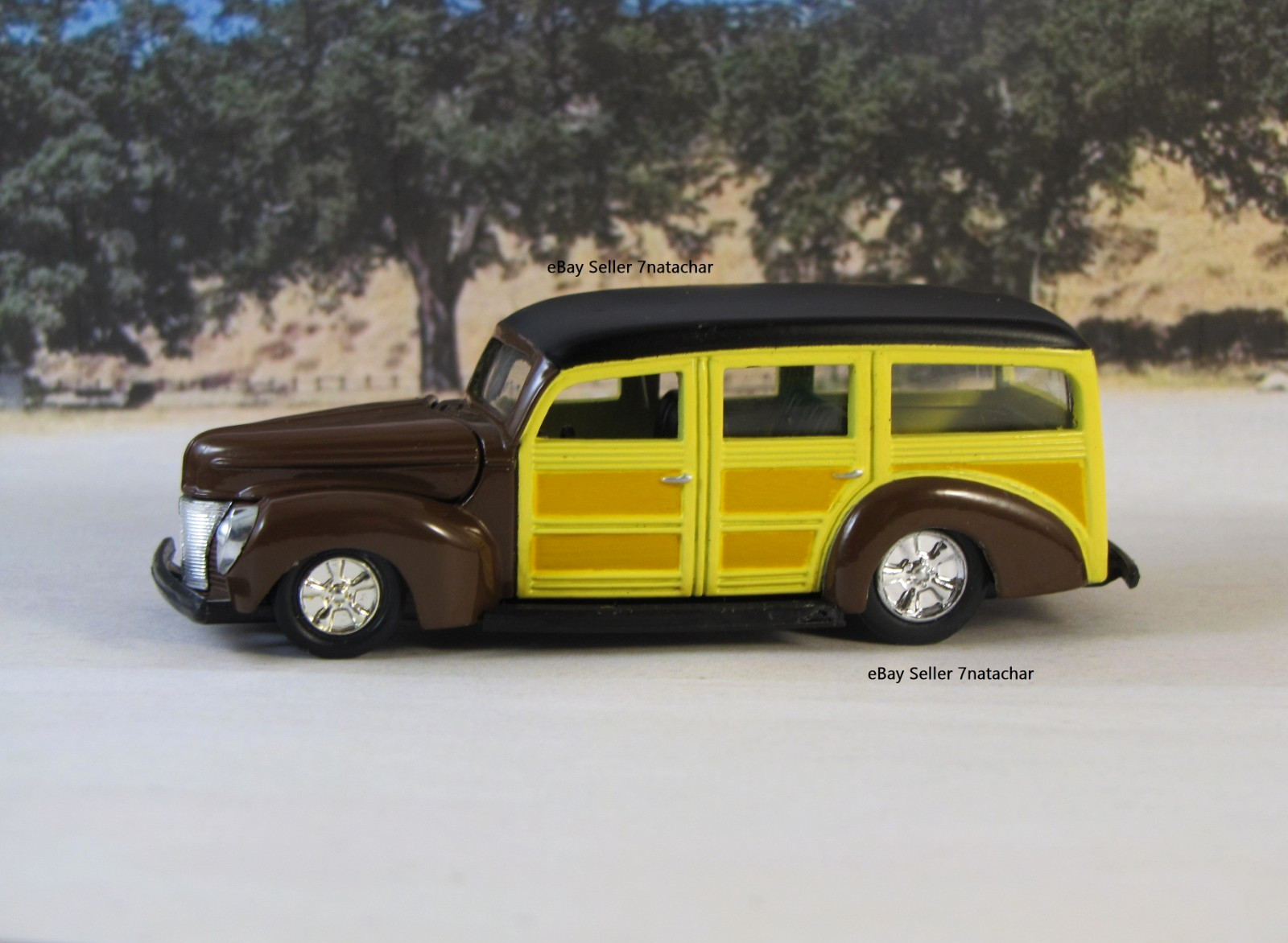 Detail Model 1940 Ford Woodie Wagon Classic Flathead V8 Custom Collectible
