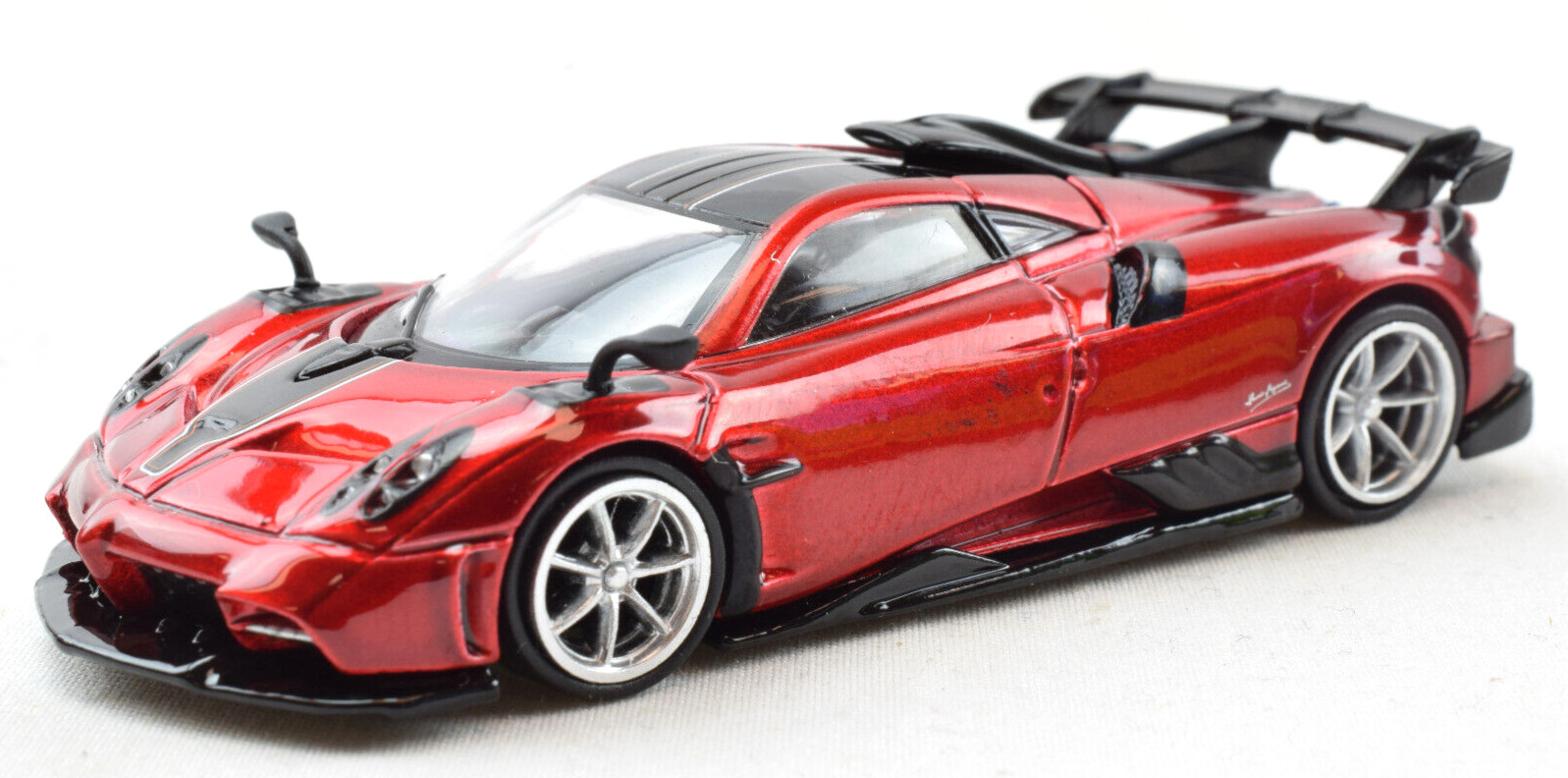 Tarmac Works GLOBAL64 Pagani Imola – Rosso Dubai 1:64 Diecast Car T64G-TL046-RE