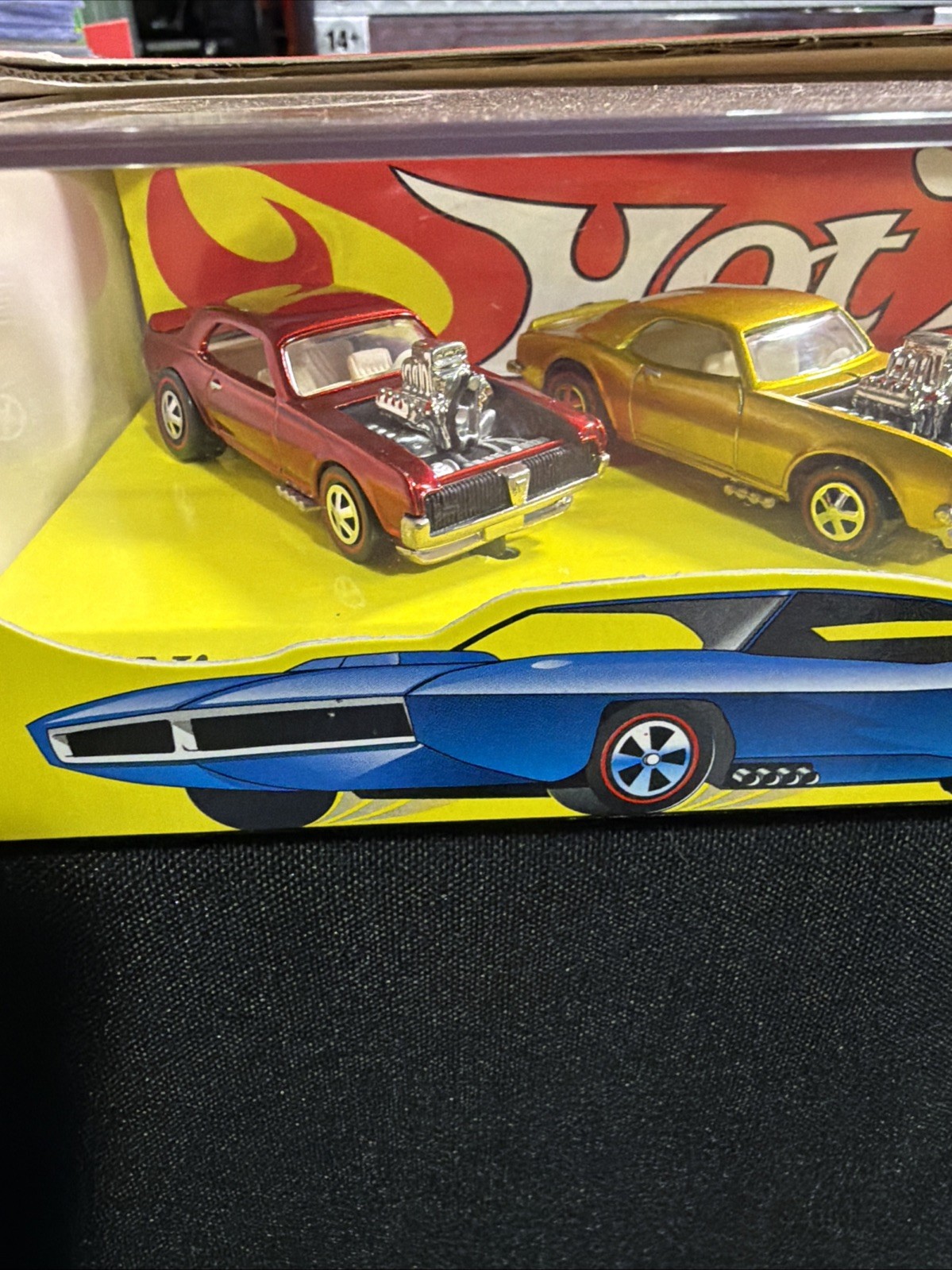 1998 Hot Wheels 30th Anniversary Redlines 4 Car Set Kuda Heavy Chevy Kitty Light