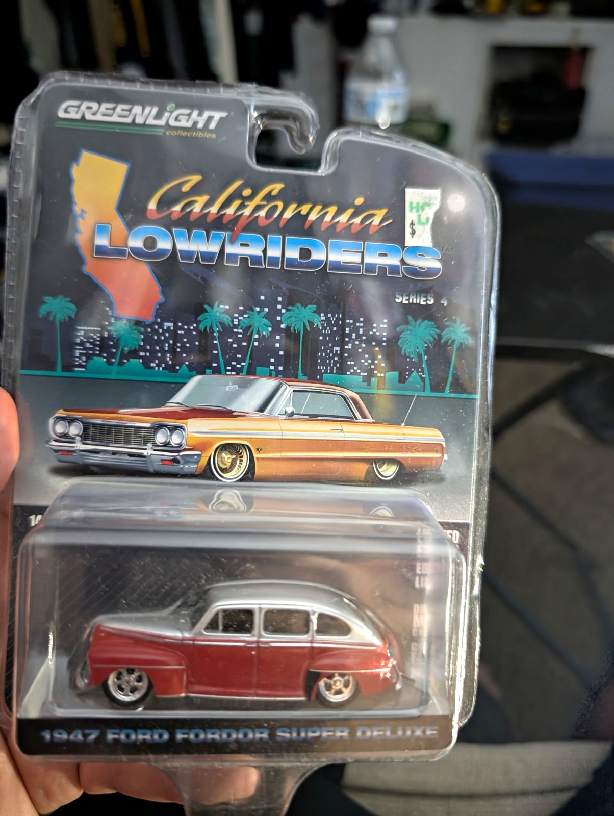 Greenlight Collectibles California Lowriders 1:64 1947 Ford Fordor Super Deluxe
