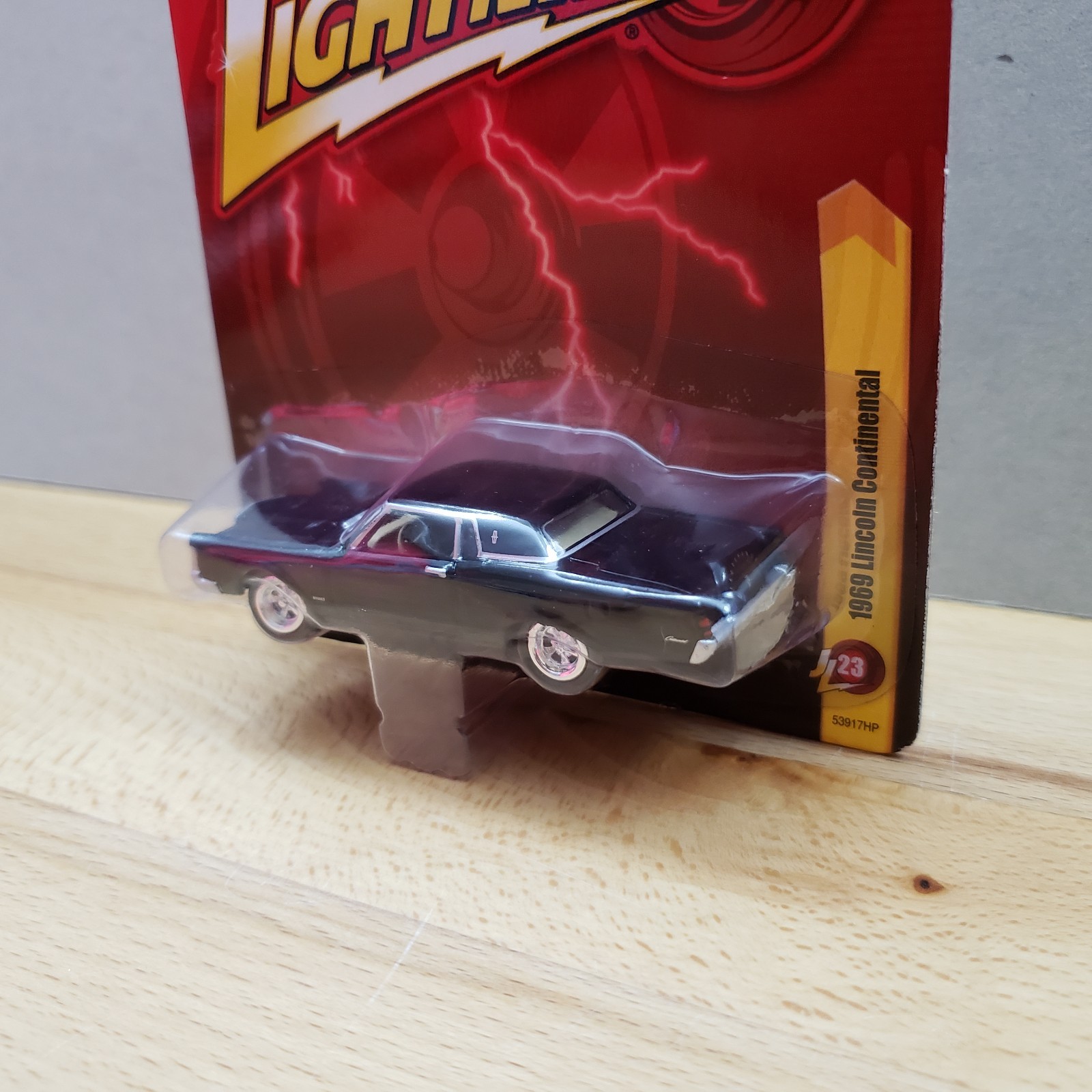 Johnny Lightning 1969 Lincoln Continental Mark III Forever 64 Diecast 1:64 Black