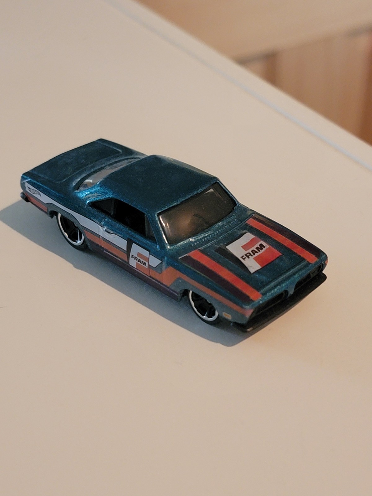 Hot Wheels CUSTOM fram 1968 Baracuda (1983 silverado Version)