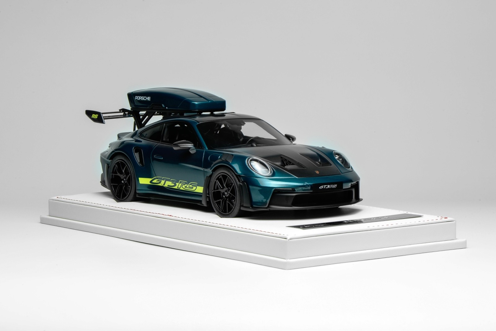 1/18 Ivy Porsche 911 GT3 RS with Luggage Rack Green / Yellow Stripe 20 pcs AB652
