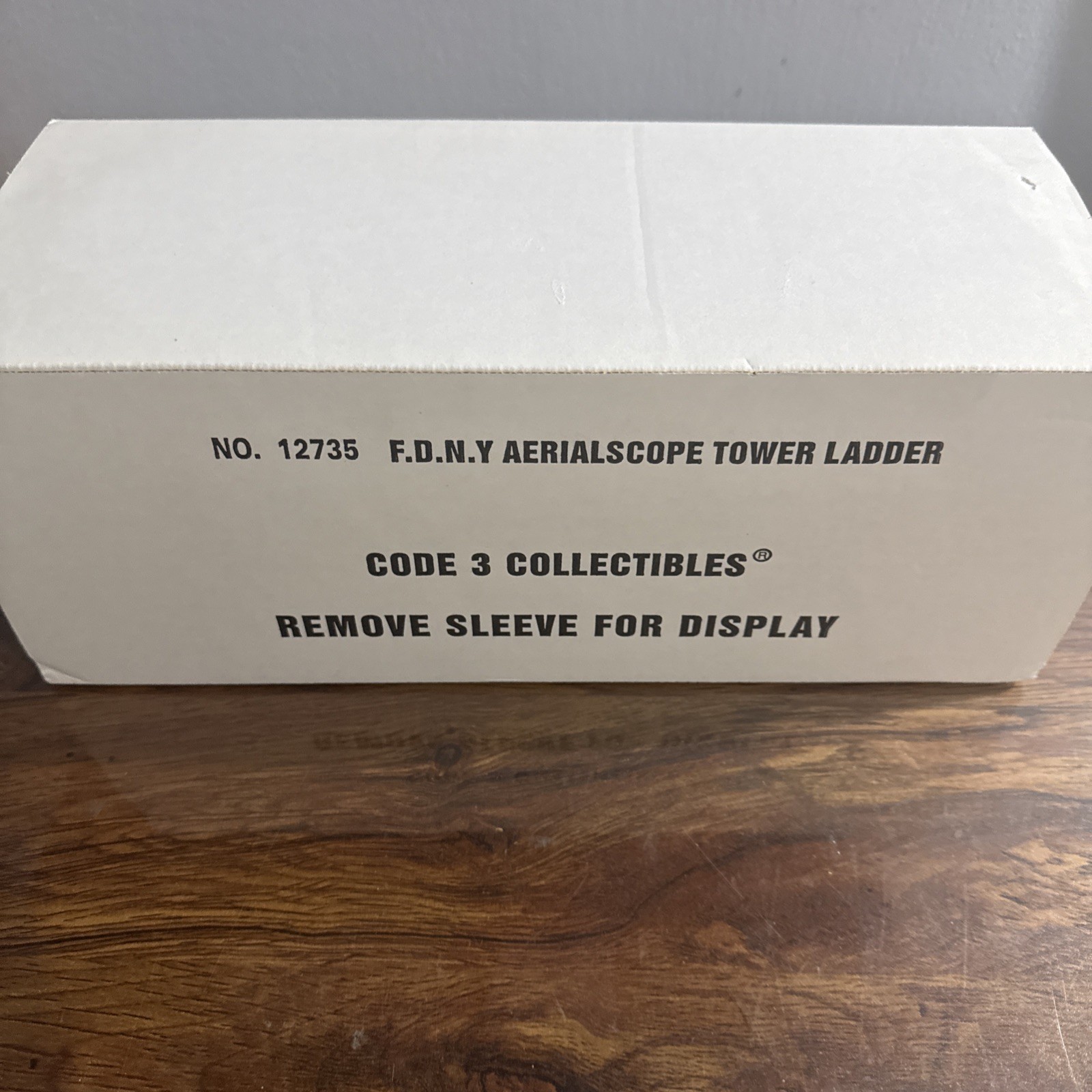 Code 3 Collectibles FDNY Aerialscope Tower Ladder 138 #12735 1/64 Fire Truck New