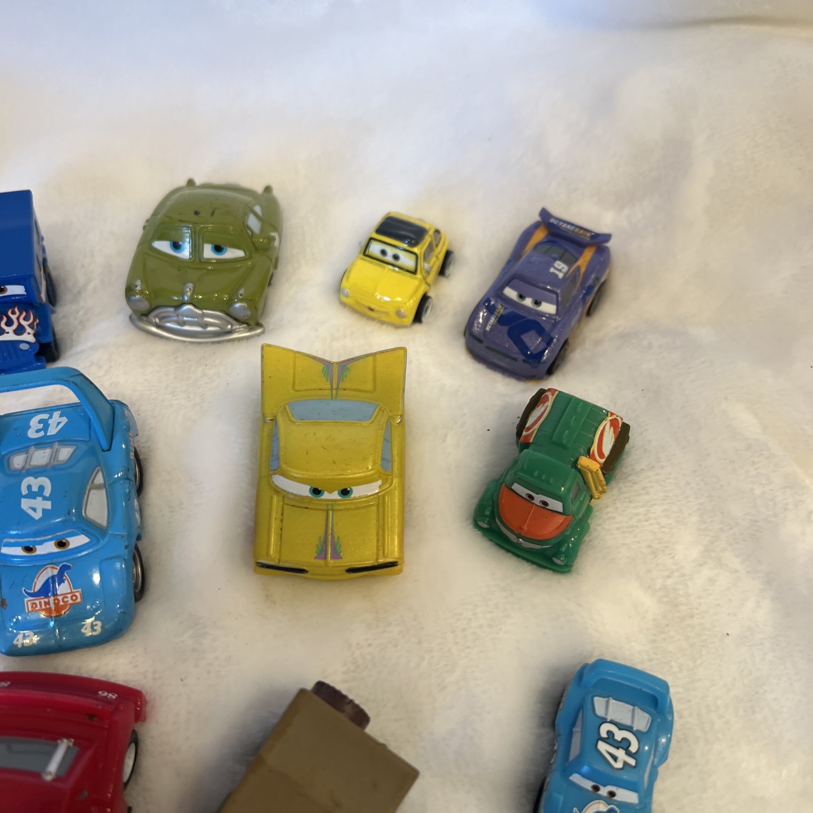 Disney Pixar Cars Mini Racers Diecast Mattel Lot of 33 – 1:87 Scale Played With