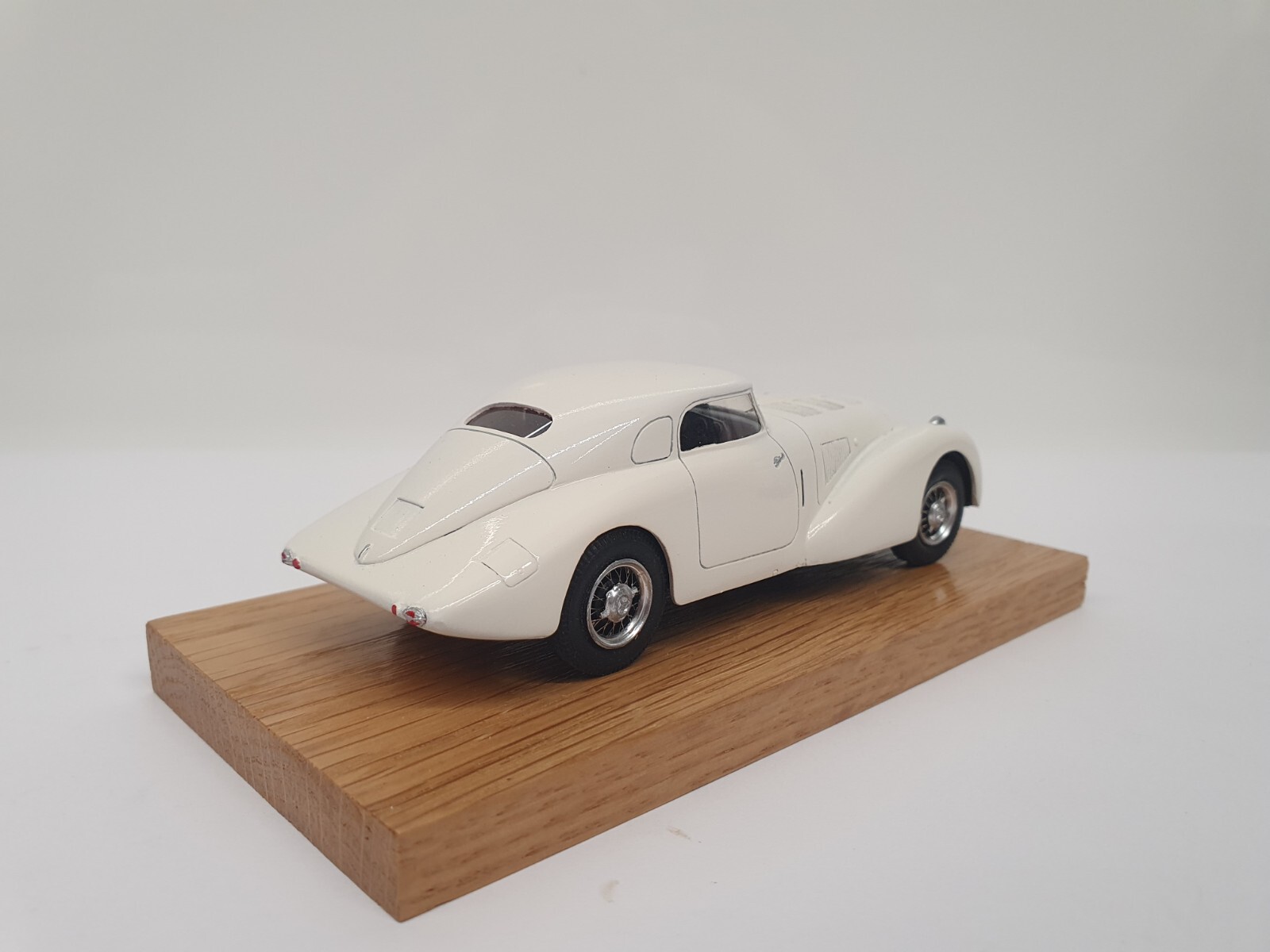 1/43 SUPER RARE MERCEDES-BENZ 540K STROMLINIEN COUPE DUNLOP 1938 KHERSON MODELS