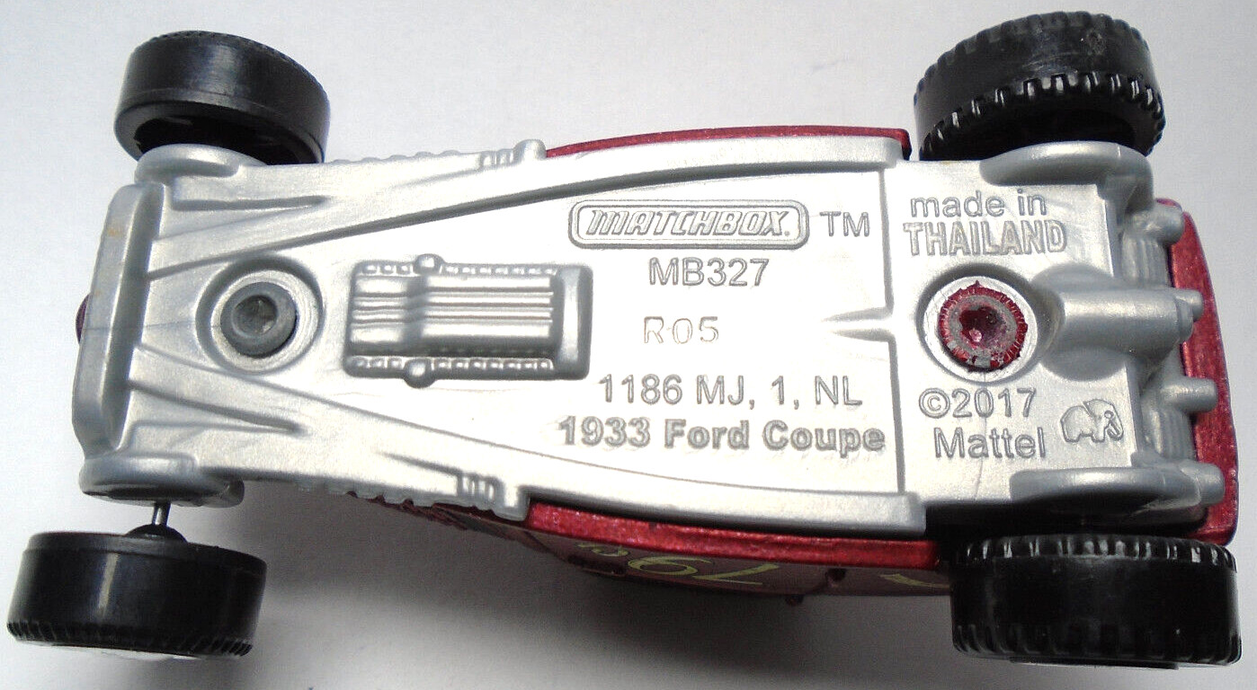 2017 MATCHBOX 1933 FORD COUPE #79C RED 1:64 DIECAST 2 1/2″ MUDDY CAR W/ BLACK
