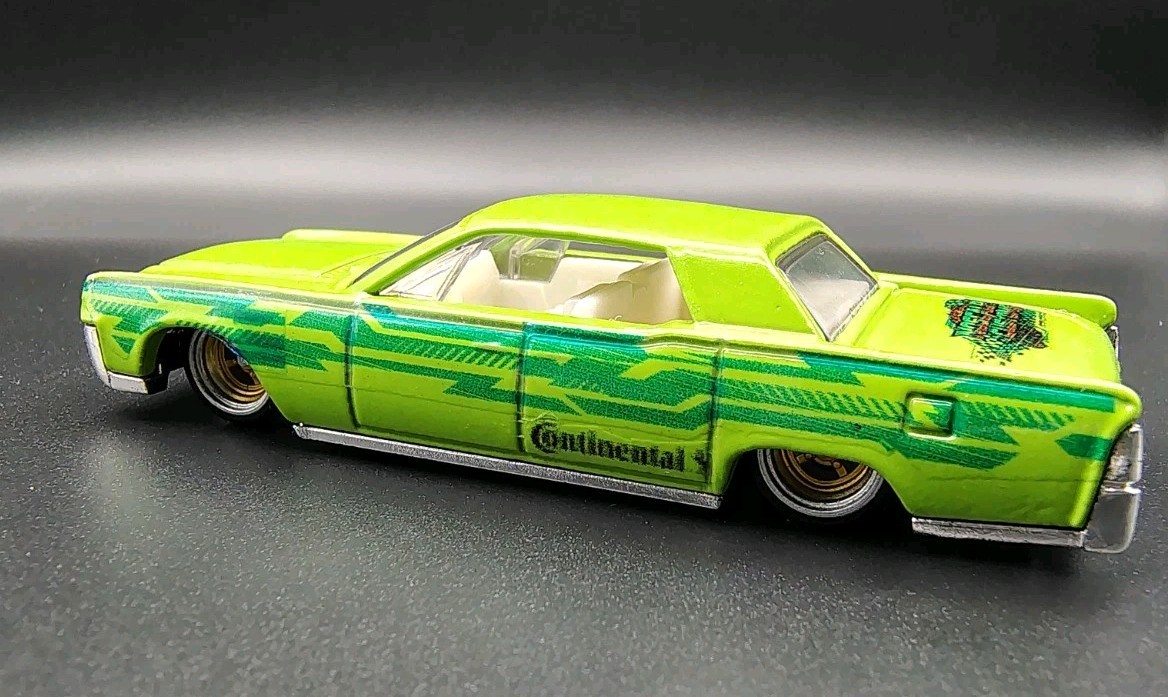 Custom Hot Wheels 64 Lincoln Continental Lime Green 4SP2T Wheels NoScalpCustoms