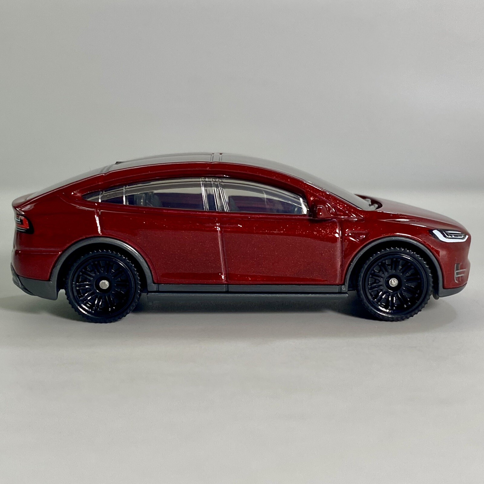 Tesla Model X Red 1:64 Scale Diecast Diorama Model Car #18