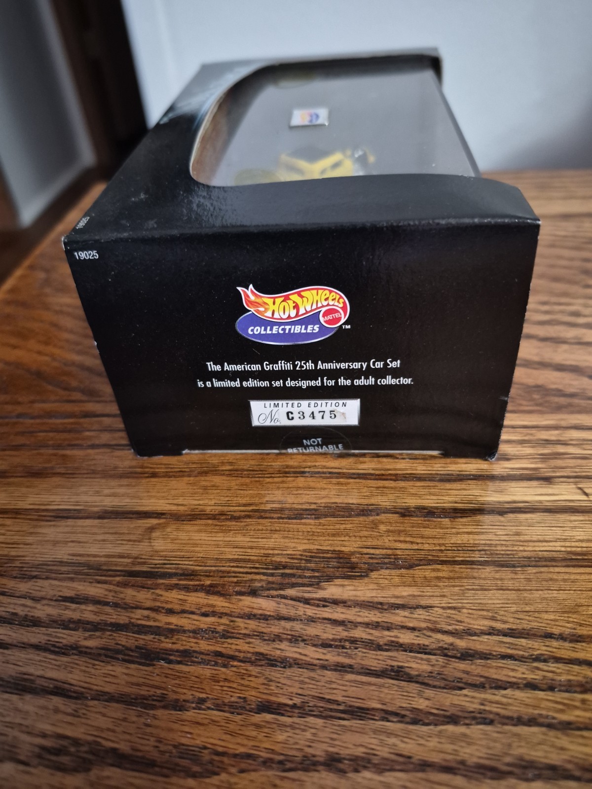 Hot Wheels Collectibles American Graffiti 25th Anniv Mel’s Drive-In 1:64 Set