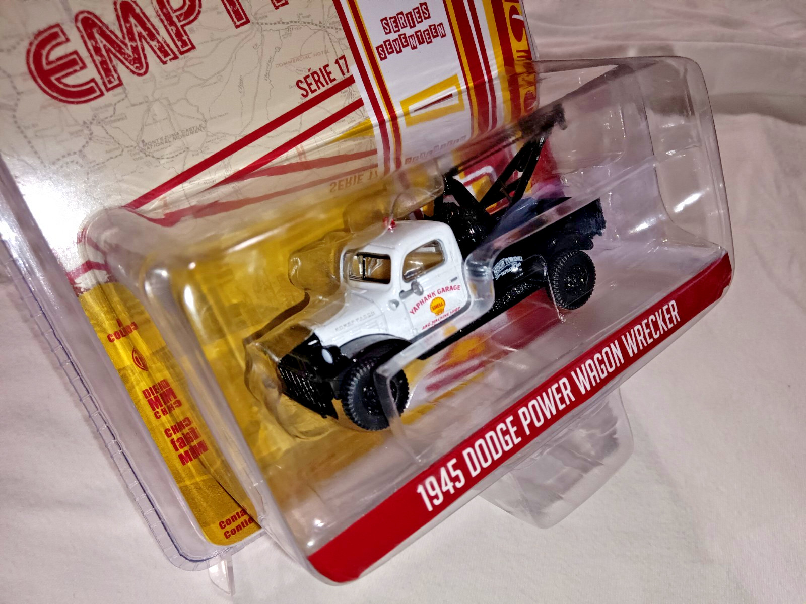 1:64 1945 SHELL OIL DODGE POWER WAGON WRECKER COMPLETELY OUT OF PTODUCTION NEW!!