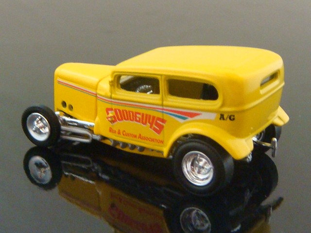 Good Guys Rod & Custom 1932 Ford Vicky Flathead V8 Dragster 1/64 Scale Ltd Edt U