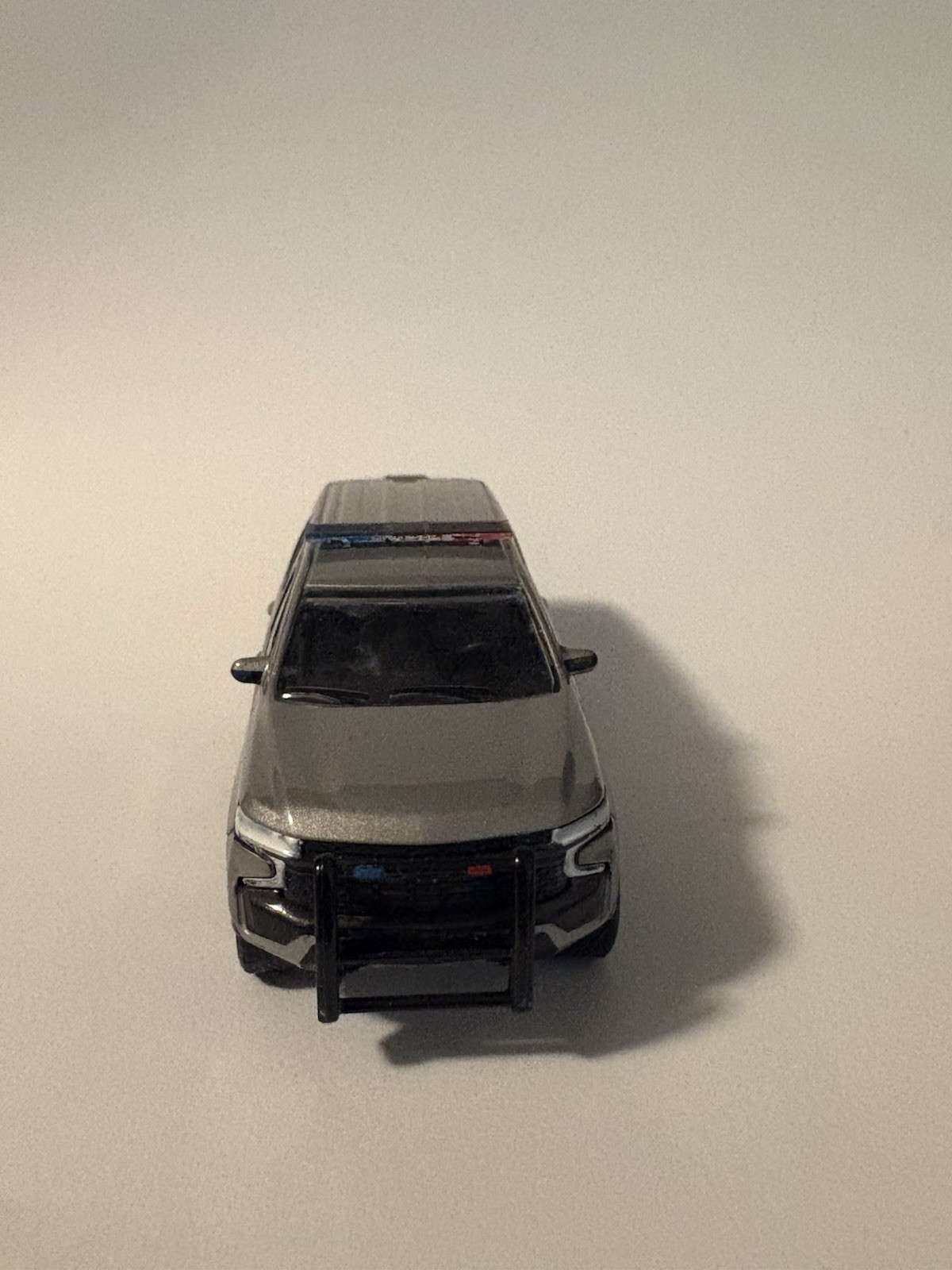 Greenlight 2021 Gray Chevrolet Tahoe SUV 1:64 Push Bar Light Bar