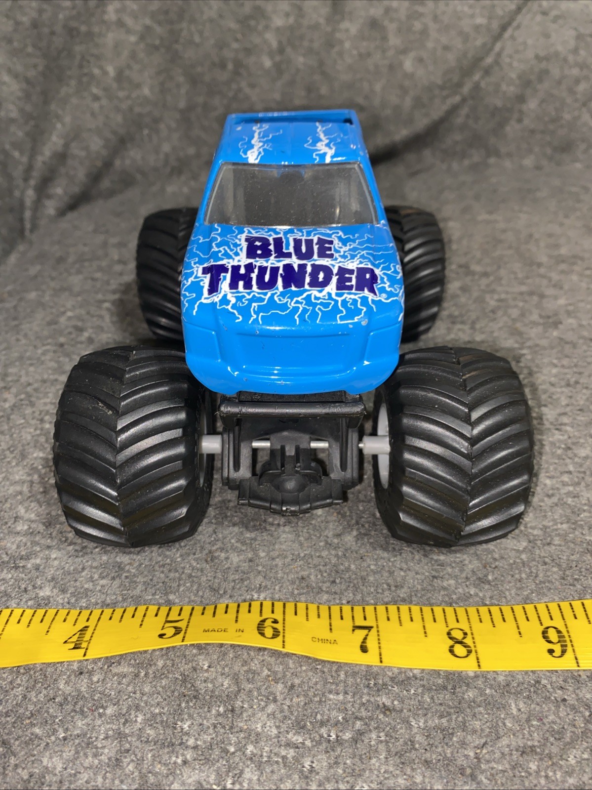2016 Hot Wheels Monster Jam Truck BLUE THUNDER Light Blue 1:24 scale Diecast