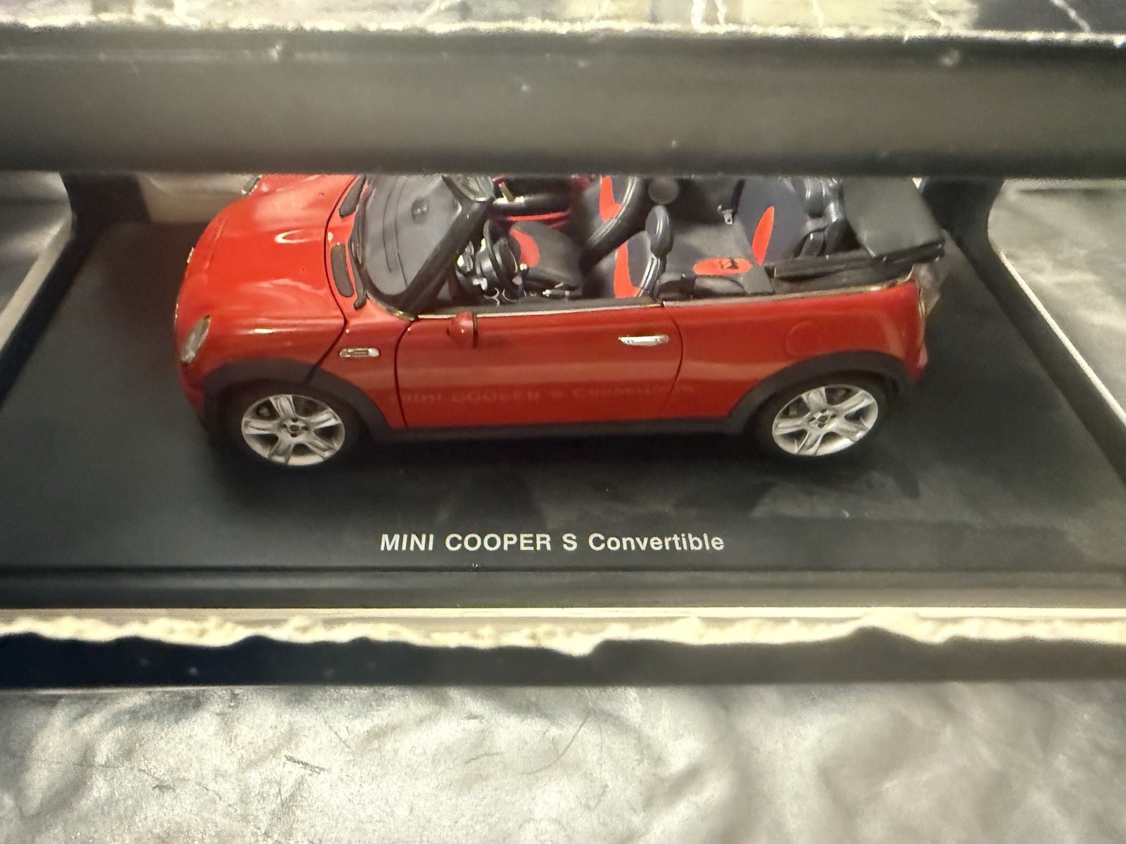 AUTOart 1:18 Mini Cooper S Convertible Red Diecast Car Open Box – READ DISC
