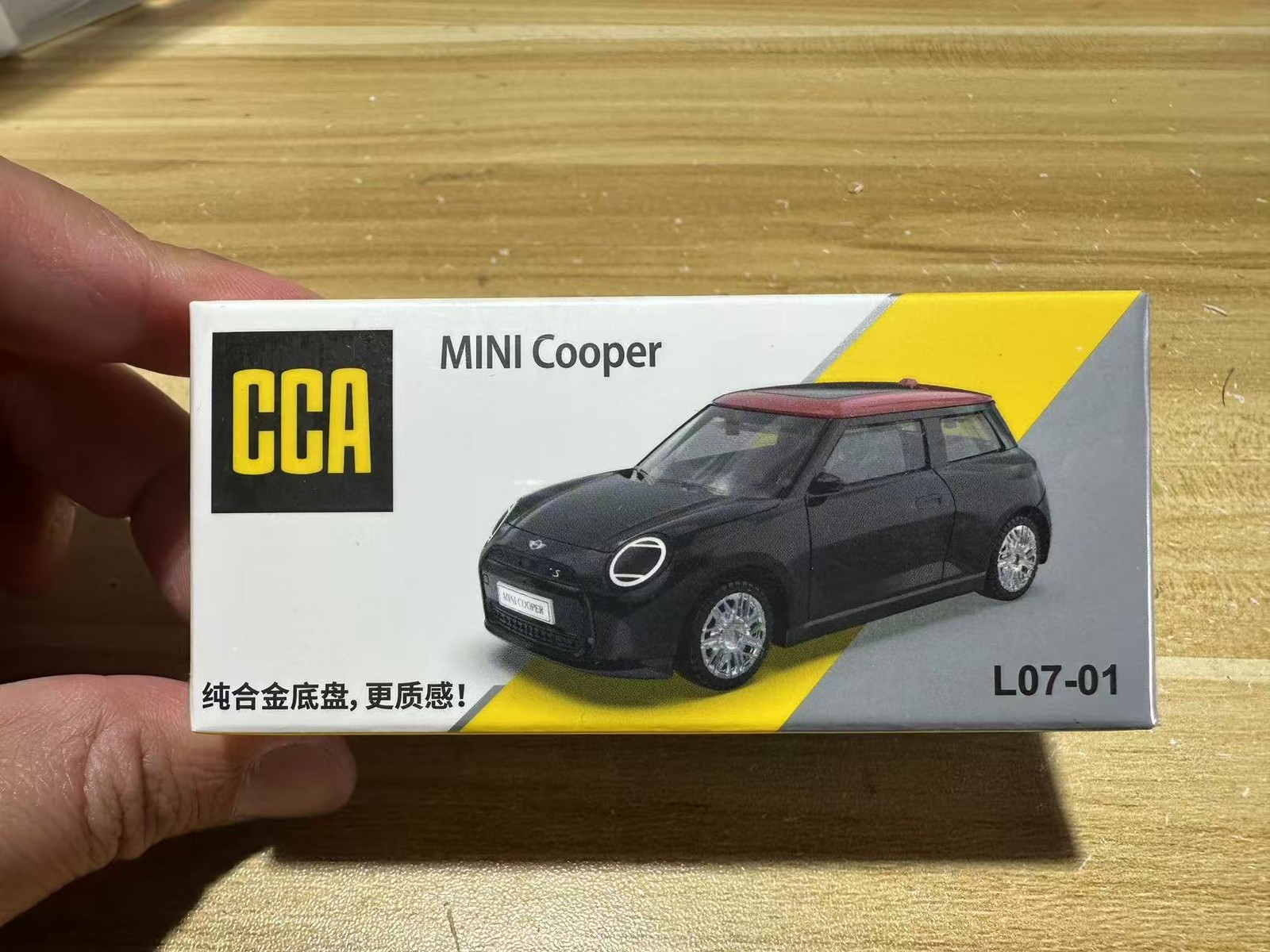 CCA 1:64 Mini Cooper Diecast Metal Model Car Vehicle New in Box