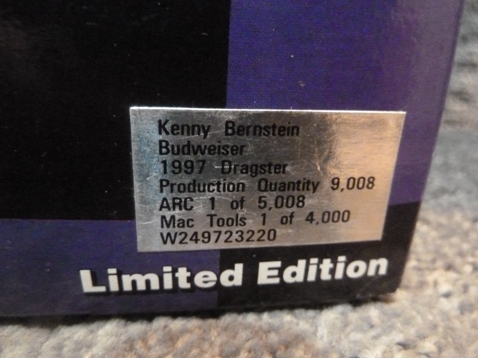 Kenny Bernstein #1 Budweiser Top Fuel Dragster 1997 NHRA 1:24 Diecast Action