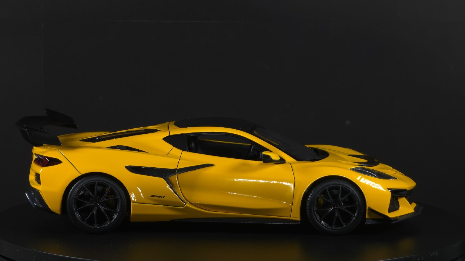 Corvette ZR1 Coupe 1:18 Maisto Exclusive Style Special Edition