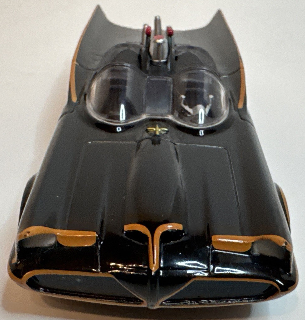 Jada 1:32 Classic TV Series 1966 Batmobile Model Car