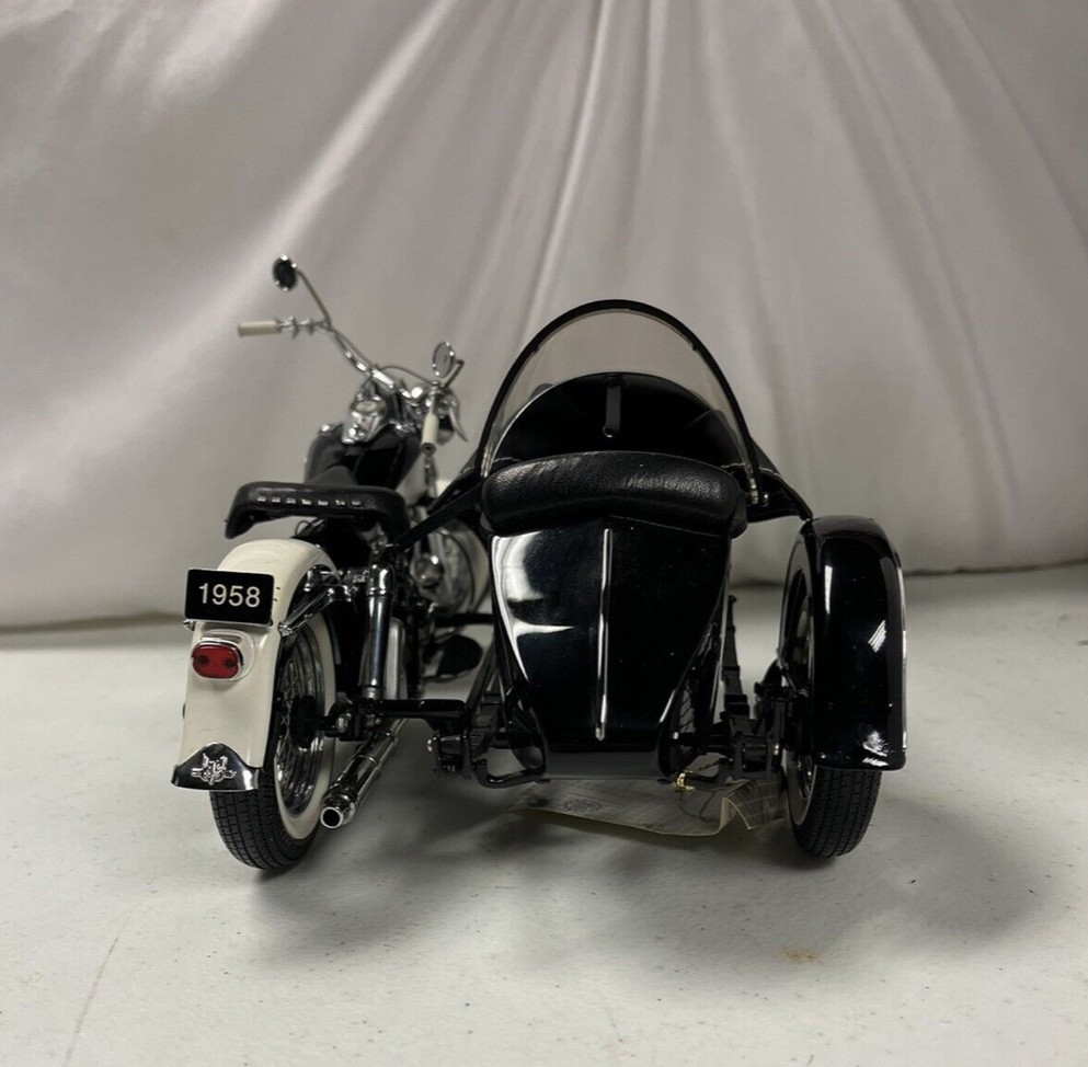 Franklin mint 1:10 1958 Harley Davidson Duo glide with Side car classic model 12