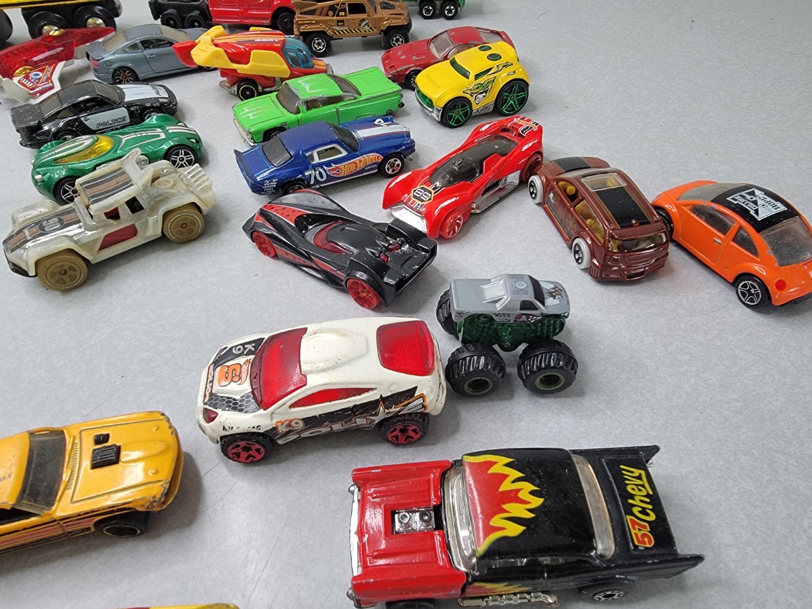 Matchbox Hot Wheels Cars Mixed Lot 90s to Current Die Cast Trucks Planes Used