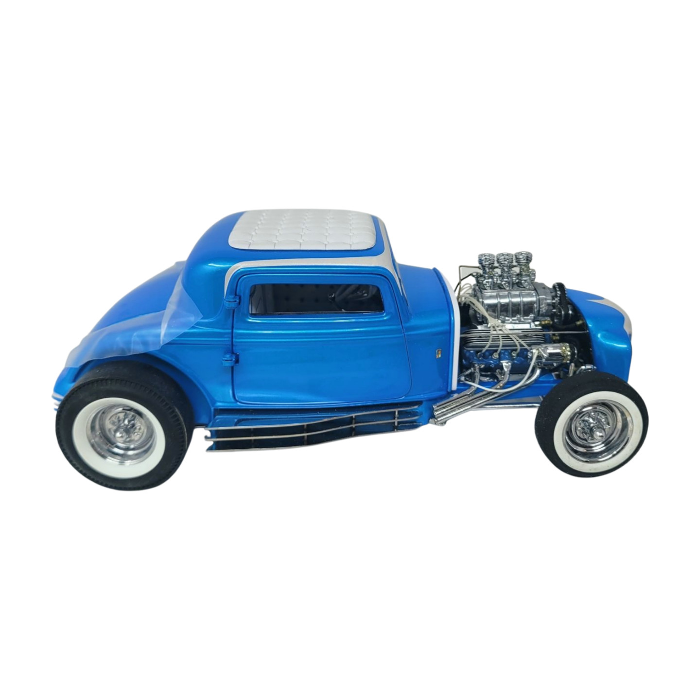 Danbury Mint 1:24 1932 Ford Little Deuce Coupe Limited Edition Blue Beach Boys
