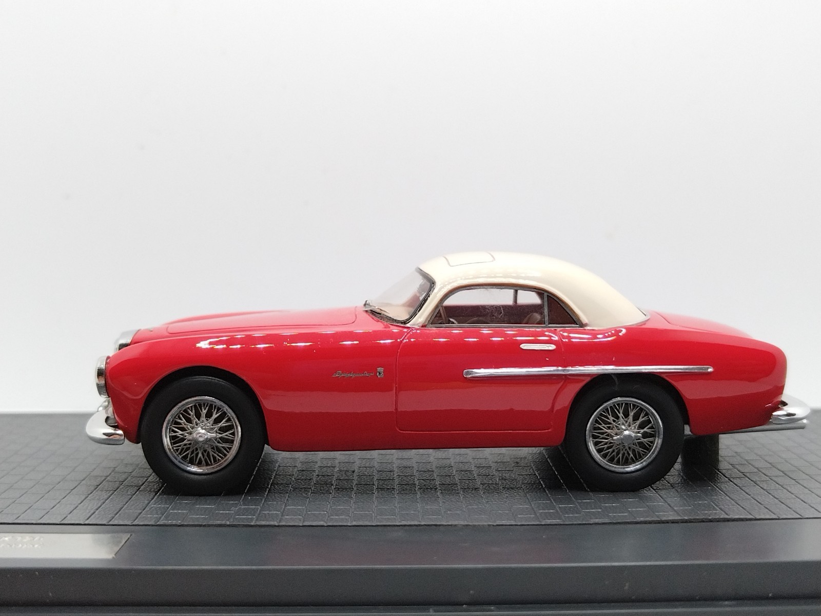 MATRIX 1/43 Jaguar XK120 Flying Jaguar Coupe Pininfarina 1952. Super Rare!