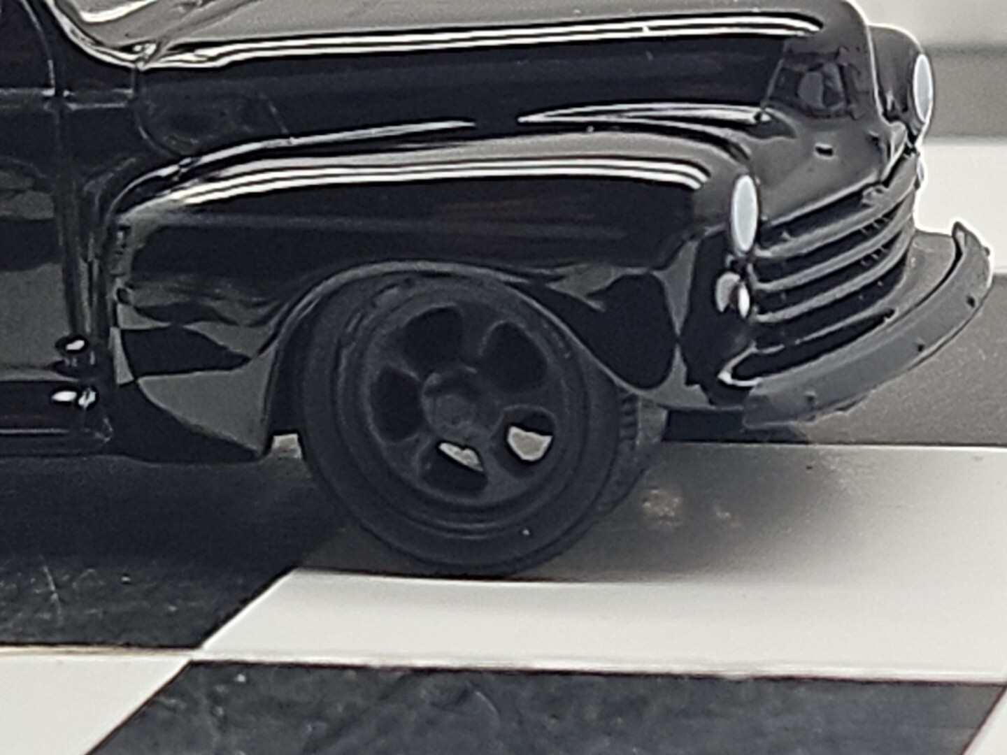 1948 Ford Fordor 4 Door Super DELUXE LOWRIDER 1:64 Scale Car Greenlight HOT ROD
