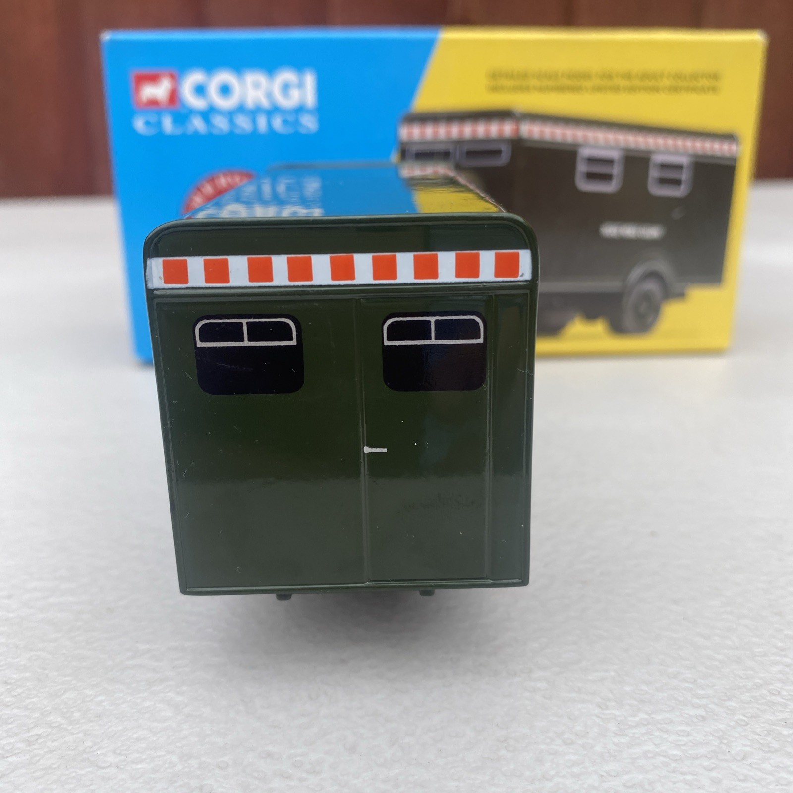 Corgi Classics 30307 Police Mobile Column Thames Trader Control Unit 1:50 Scale