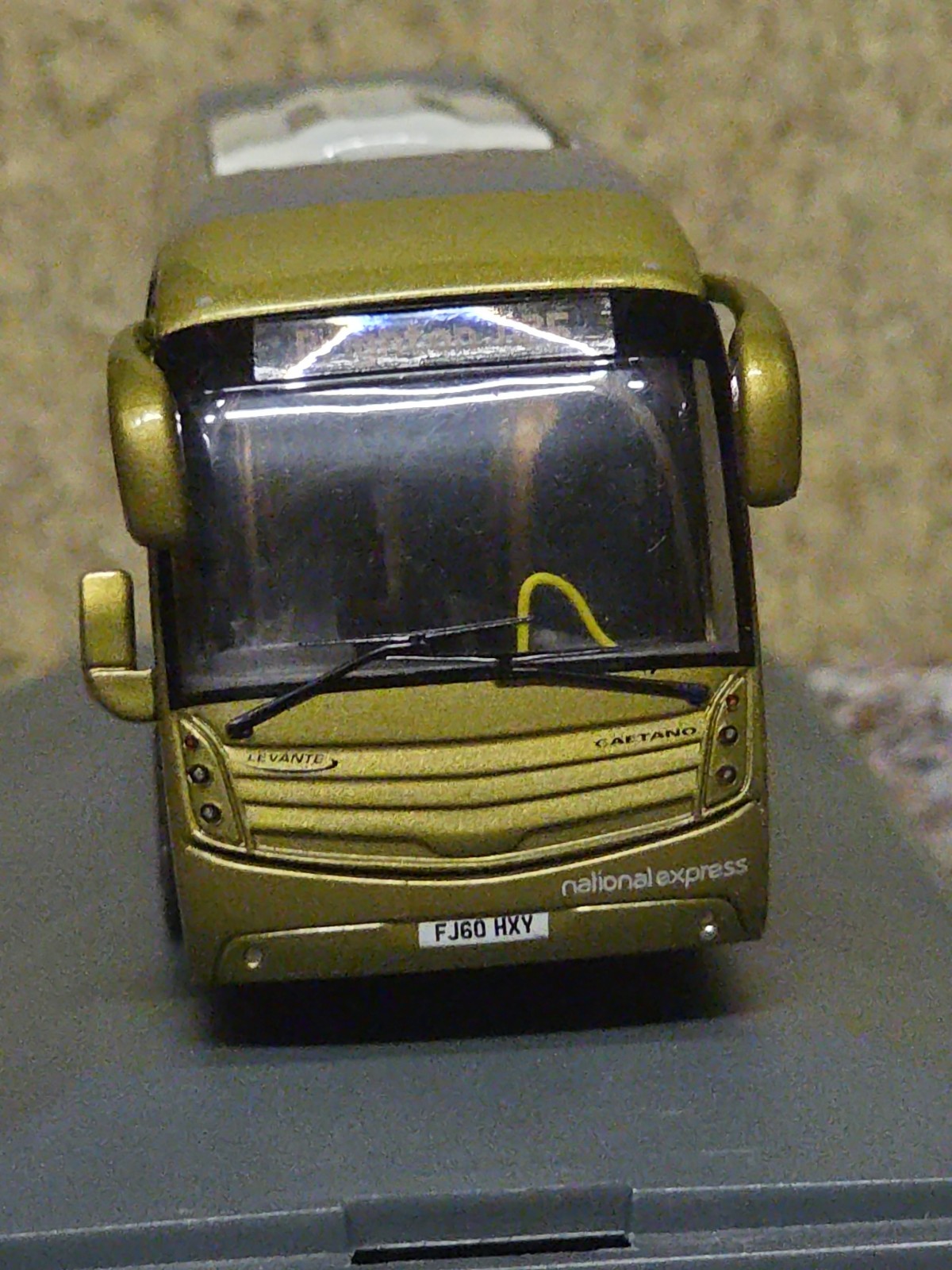 CORGI OOC NATIONAL EXPRESS ENGLAND CAETANO LEVANTE COACH BUS MODEL OM46406B 1:76