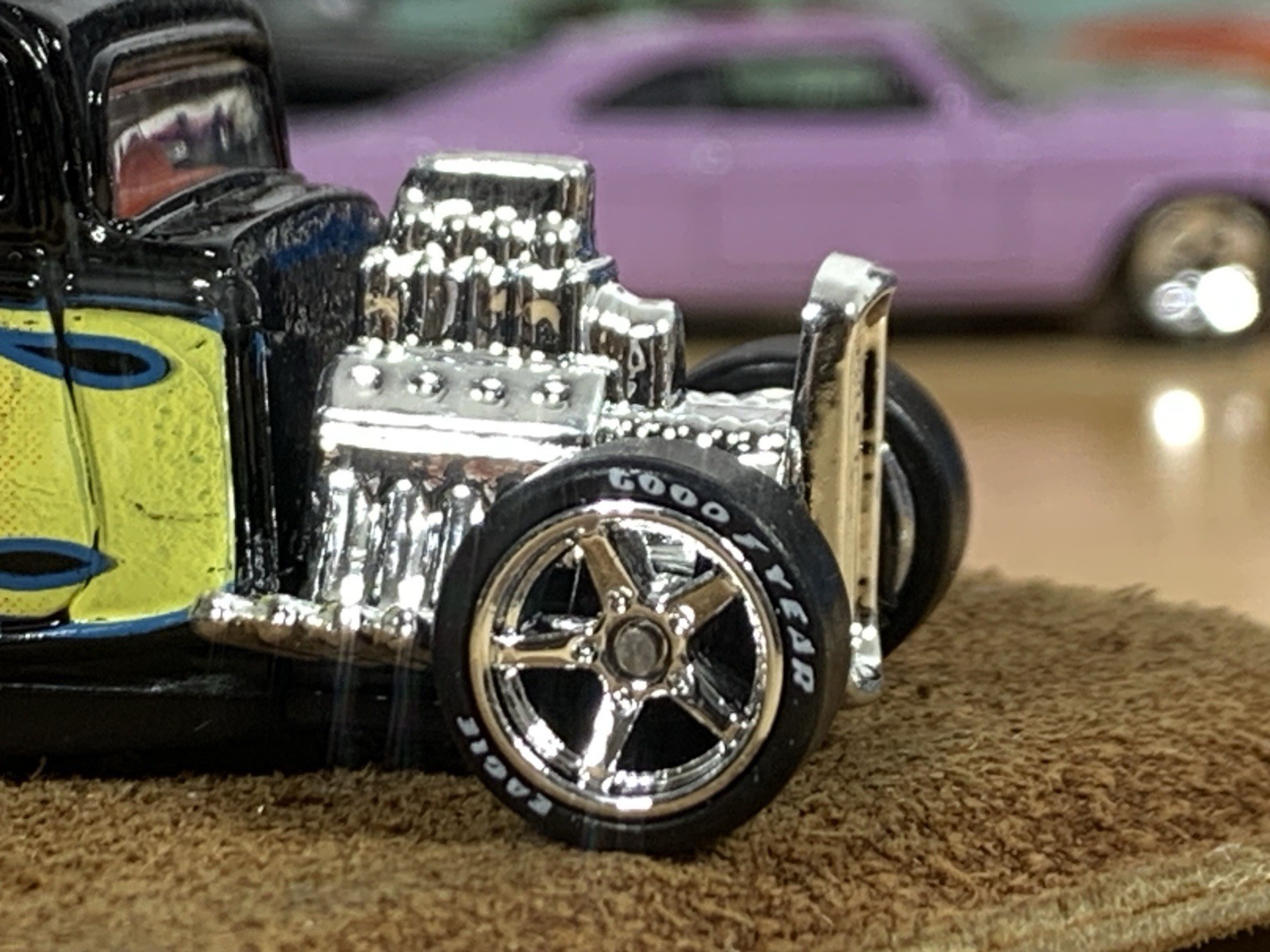 Vintage 1997 Hot Wheels ’32 Ford Black Flamed Hot Rod Custom Wheel Swap