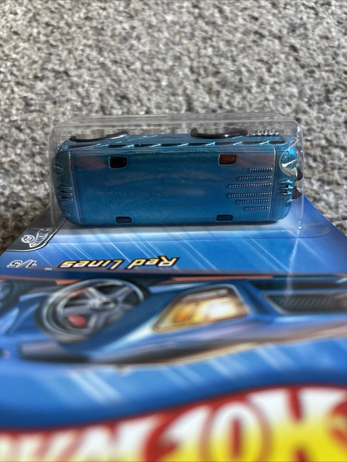 2005 Hot Wheels #96 Red Lines 1/5 Surfin Scool Bus Blue Variant RL5Spk Wheels