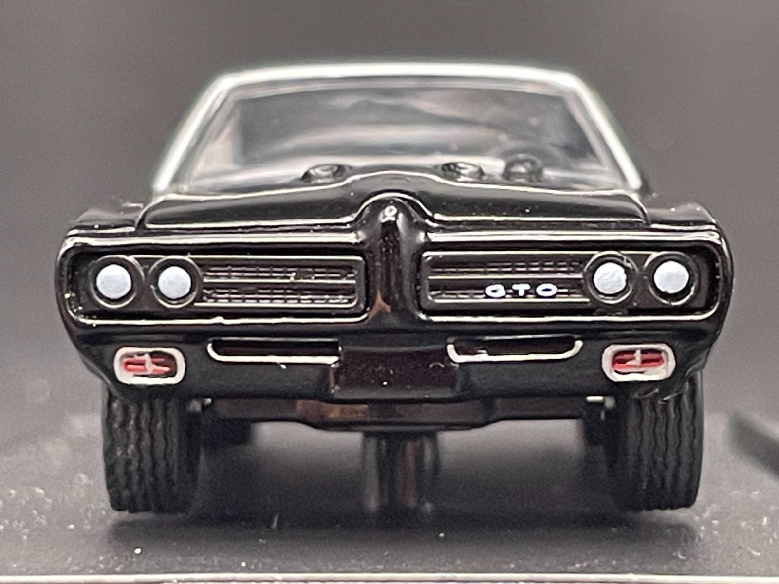 M2 MACHINES 1969 PONTIAC GTO JUDGE HURST- M2 MACHINES AUTO DRIVERS 69 HURST GTO