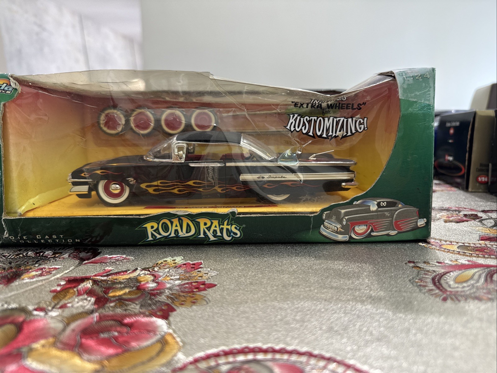 Jada 1960 Chevy Impala Road Rats 1/24 scale Kustomizing extra wheels
