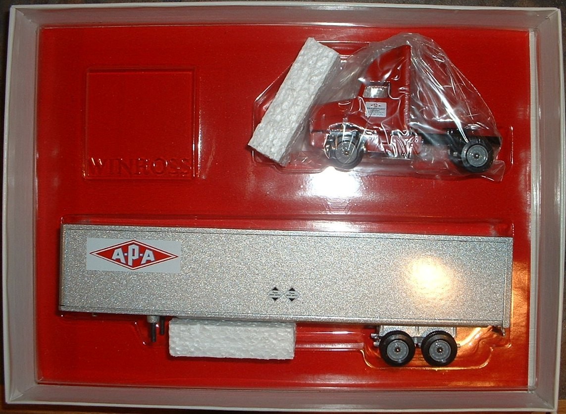 APA Transport Corp. ’98 North Bergen, NJ 48′ Winross Trucks