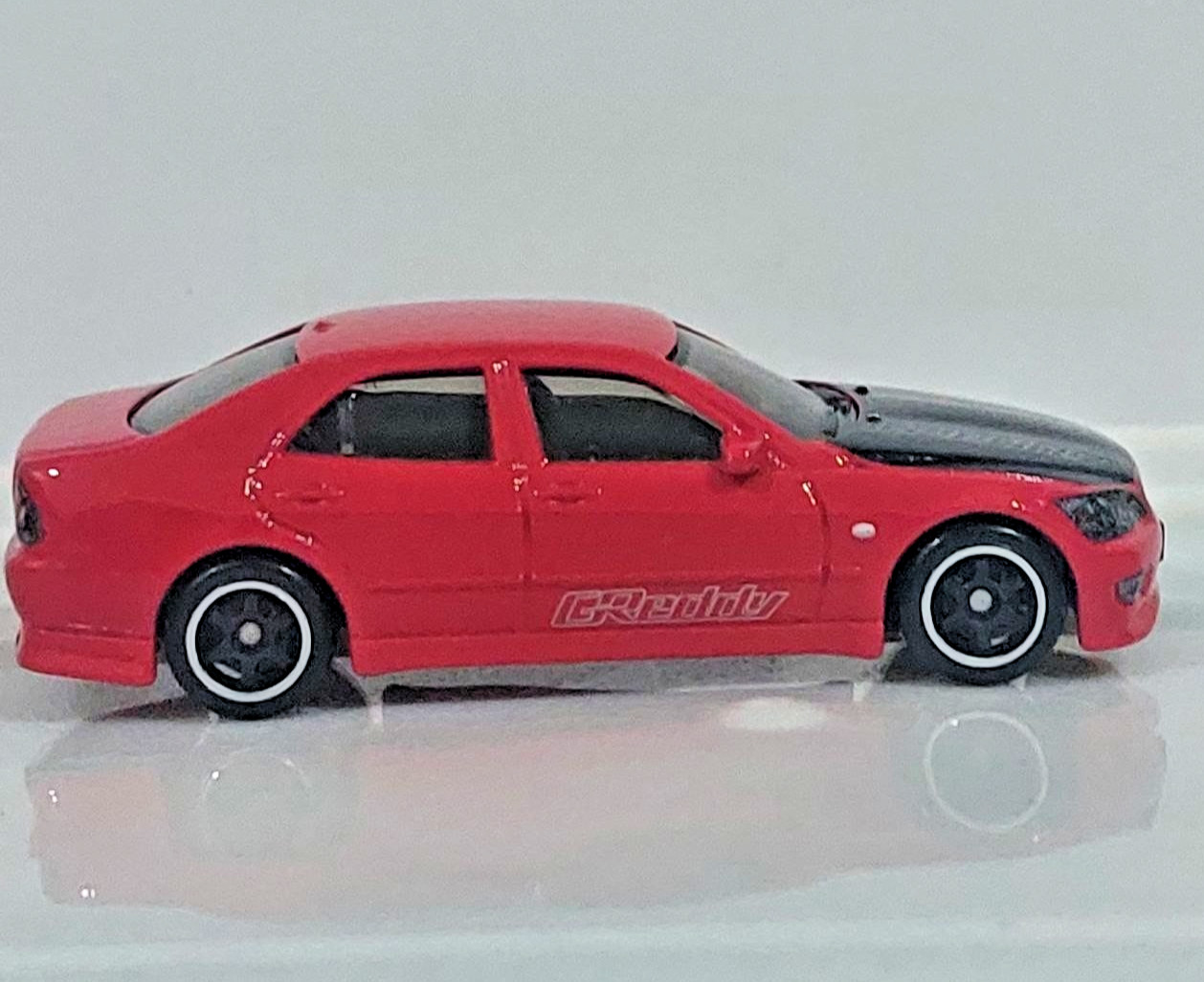 HOT WHEELS TOYOTA ALTEZZA RED LOOSE DIECAST CAR 1:64 IS300 JDM COLLECTOR