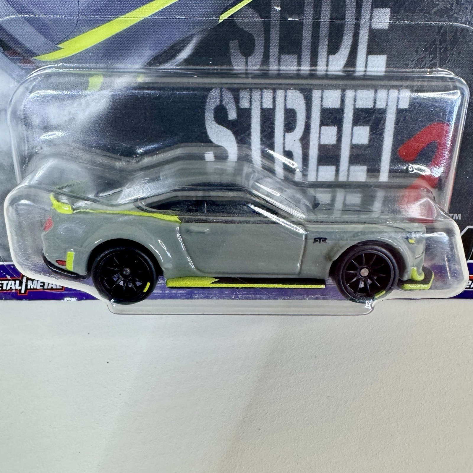 Hot Wheels Premium 2018 Ford Mustang RTR Spec 5 Slide Street 2 FPY86